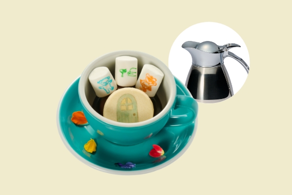 ドアの奥には・・・? ホットチョコミルク