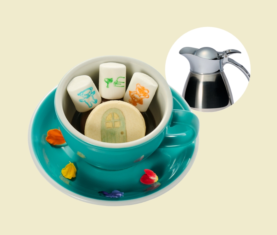 ドアの奥には・・・? ホットチョコミルク